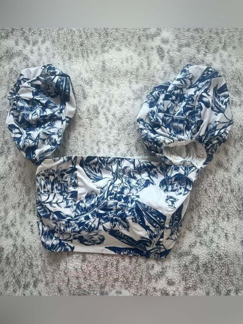 Abercrombie & Fitch Floral Crop Top